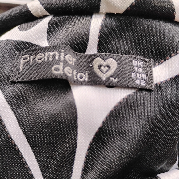 Black and white halter top - Picture 2 of 3